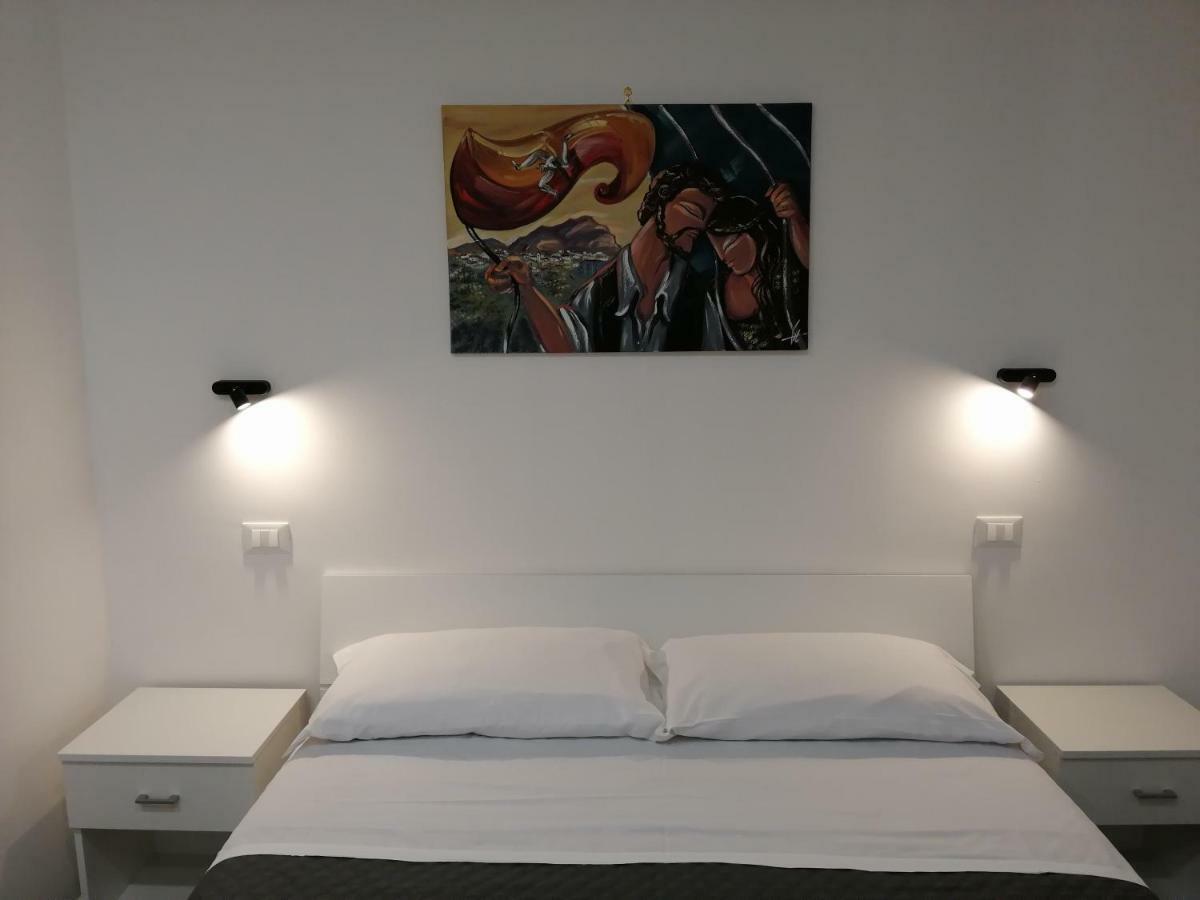Opera Boutique Rooms モンレアーレ エクステリア 写真